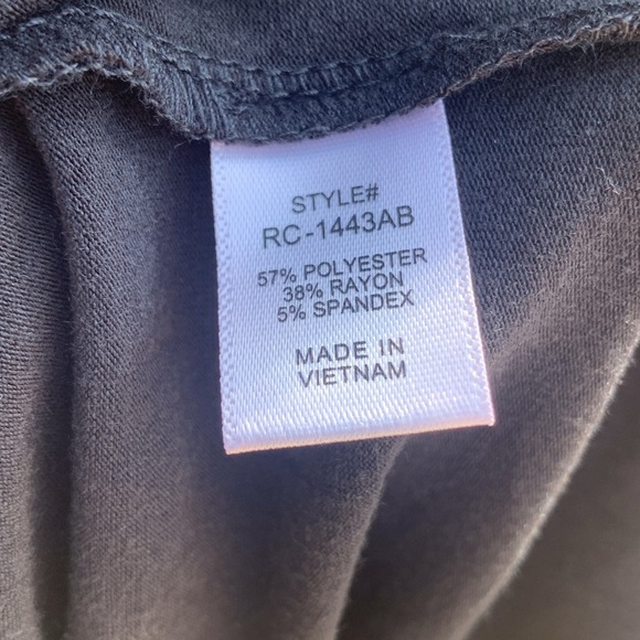 Small NWOT Black Open Front Cardigan Zenana - Picture 3 of 3